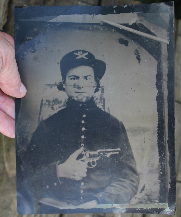 THREE-QUARTER STANDING VIEW CDV OF MAJOR GENERAL SAMUEL CURTIS — Horse  Soldier